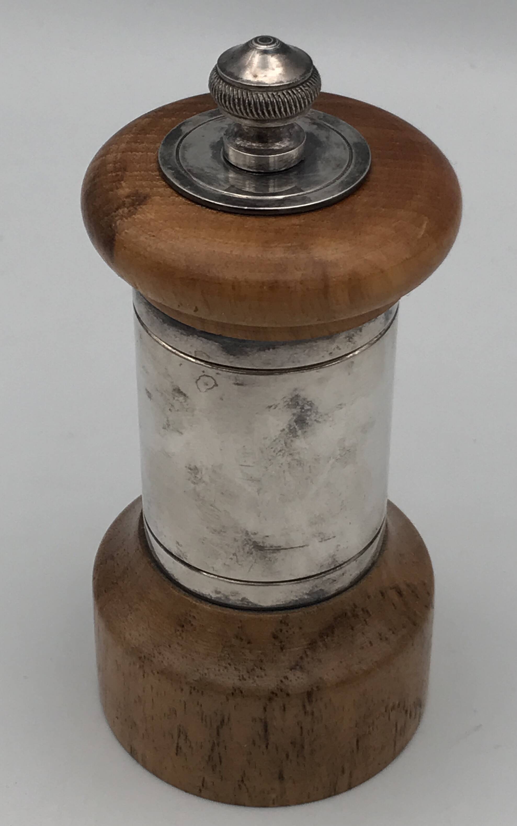 MOULIN à POIVRE, Poivrier Vintage PEUGEOT en BOIS et MÉTAL argenté ORFÈVRERIE CHRISTOFLE