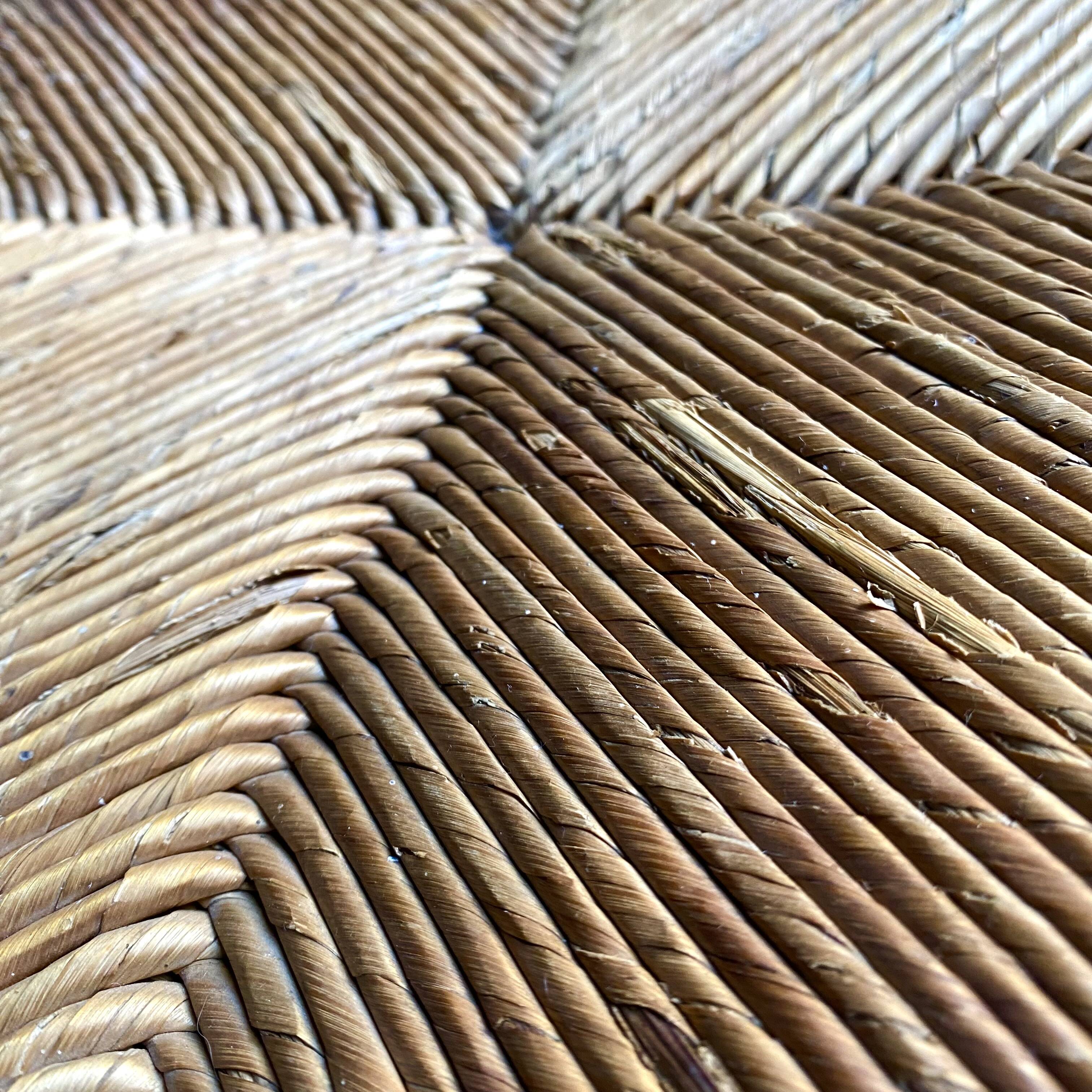 Country stool in wood and straw