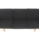 Scandinavian sofa "GE-236", Hans J. Wegner, Getama, Denmark, 1960