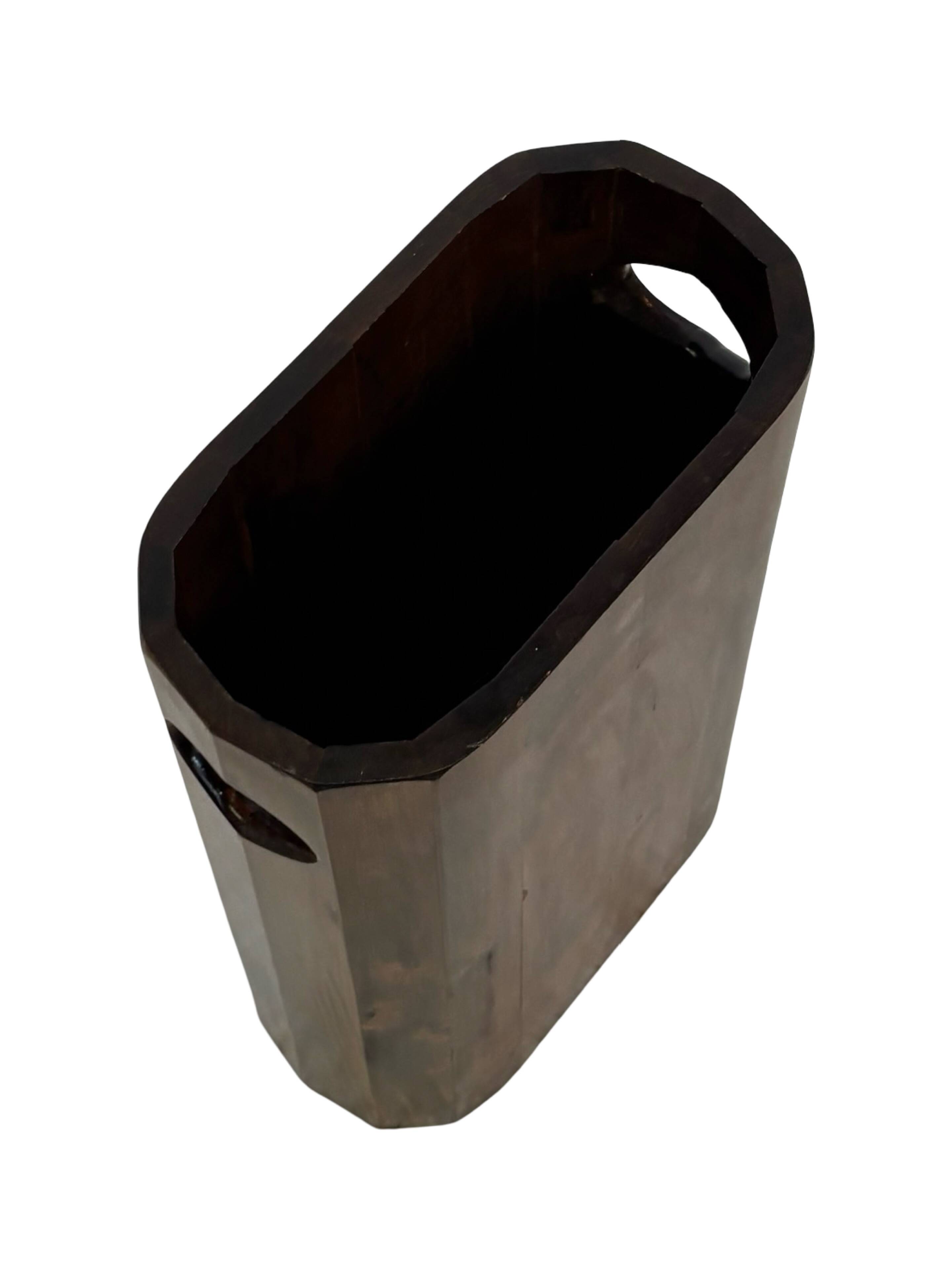 Porte-parapluies vintage en bois, design minimaliste des années 1960