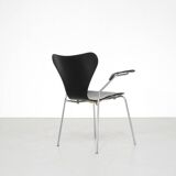 Model "3207" chair by Arne Jacobsen for Fritz Hansen, Denmark.