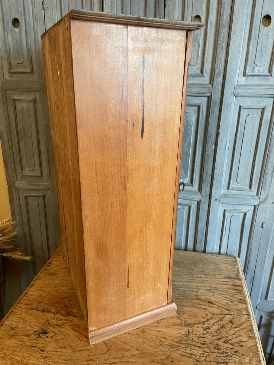 (Hang) wall cabinet tool cabinet Peugeot Fréres