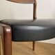 Chaise vintage bois et skaï noir