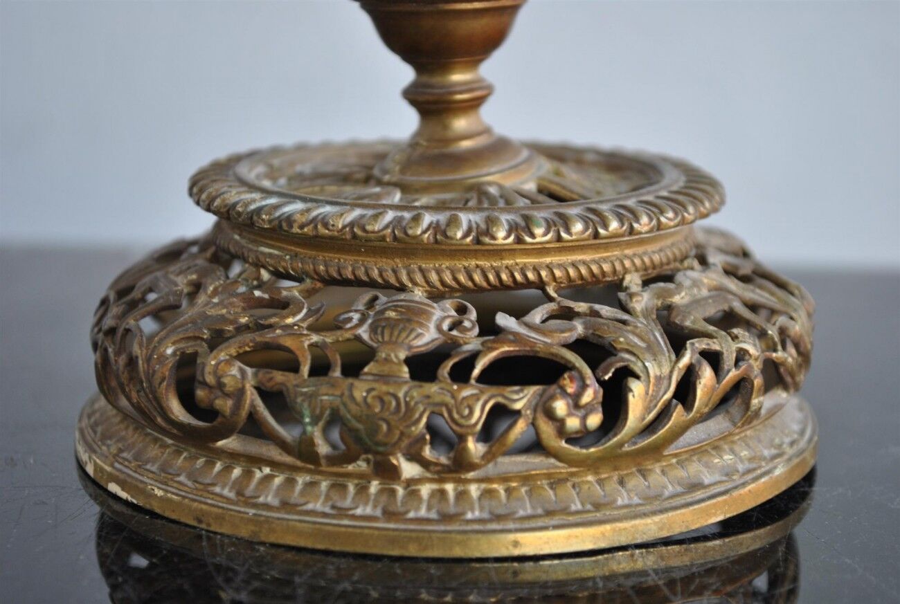 Sconce in bronze openwork Gothic XIX