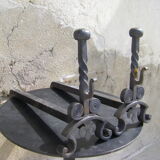 Paire de chenets en fer forgé