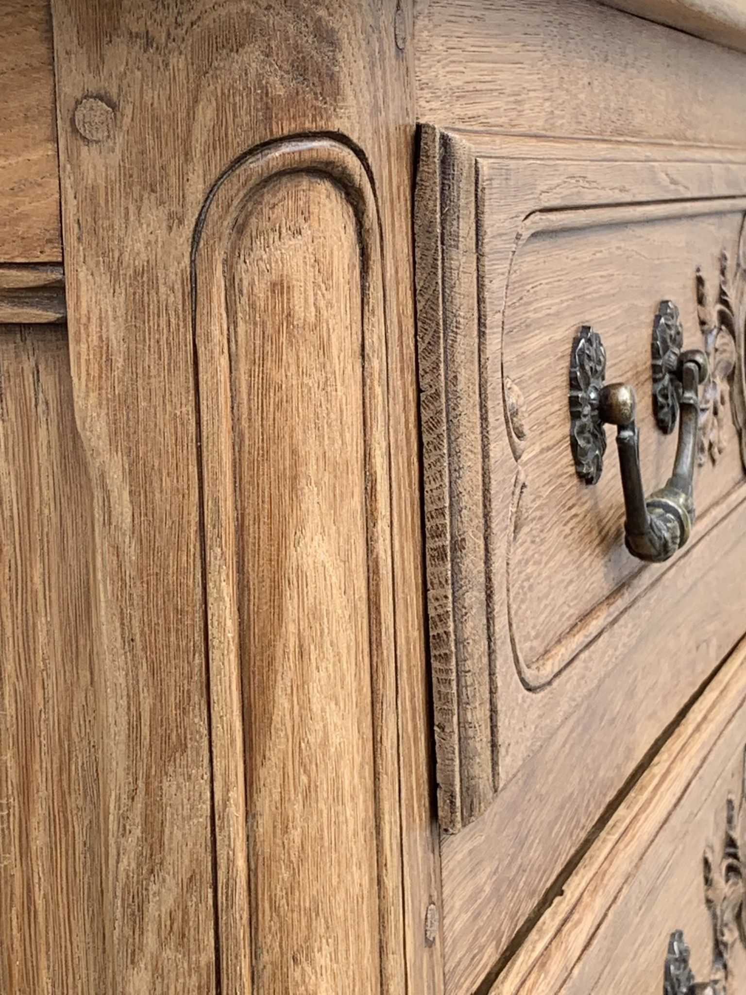Louis XV style chest of drawers, solid raw oak, 1920.