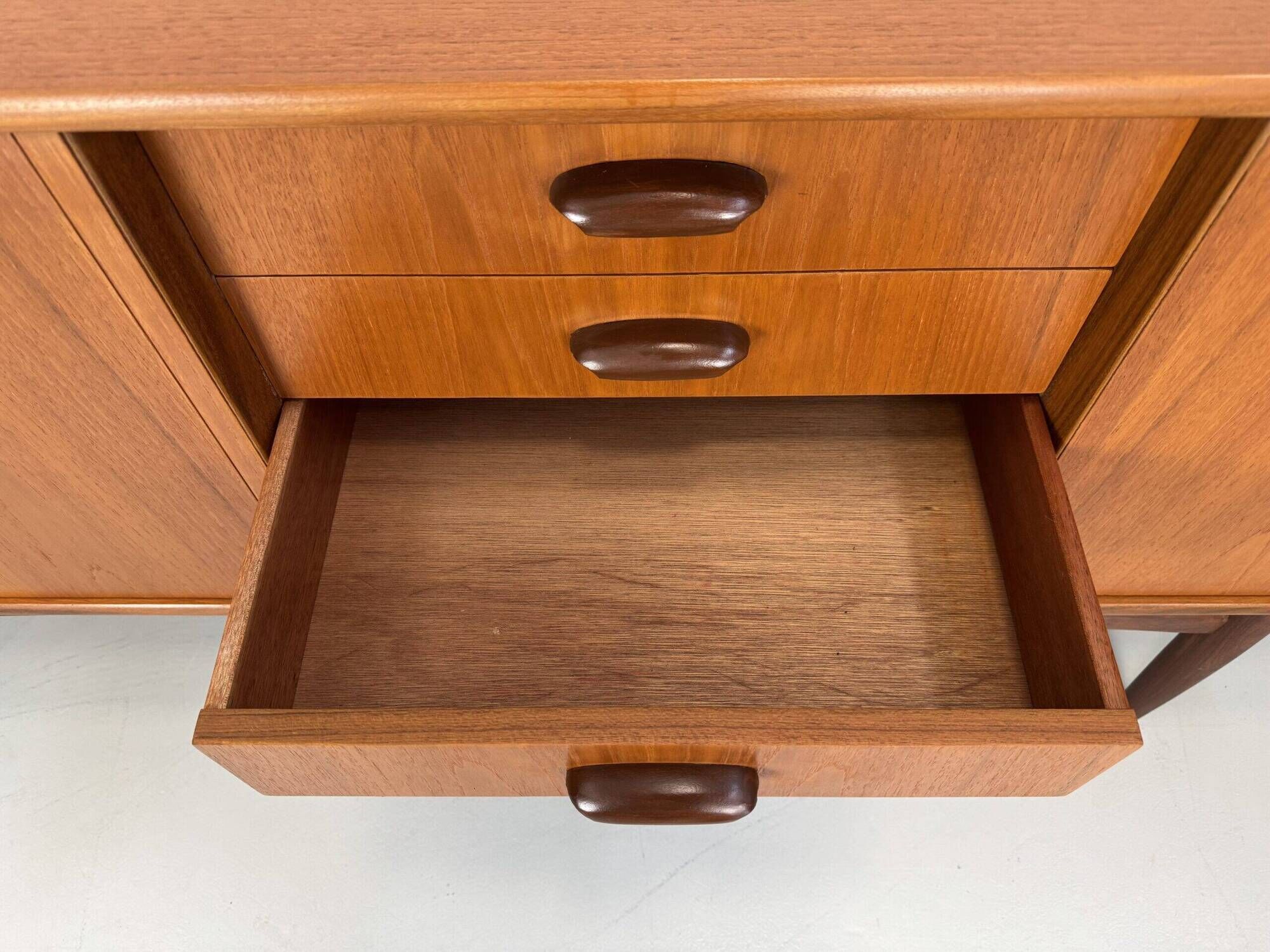 Buffet vintage G-Plan.