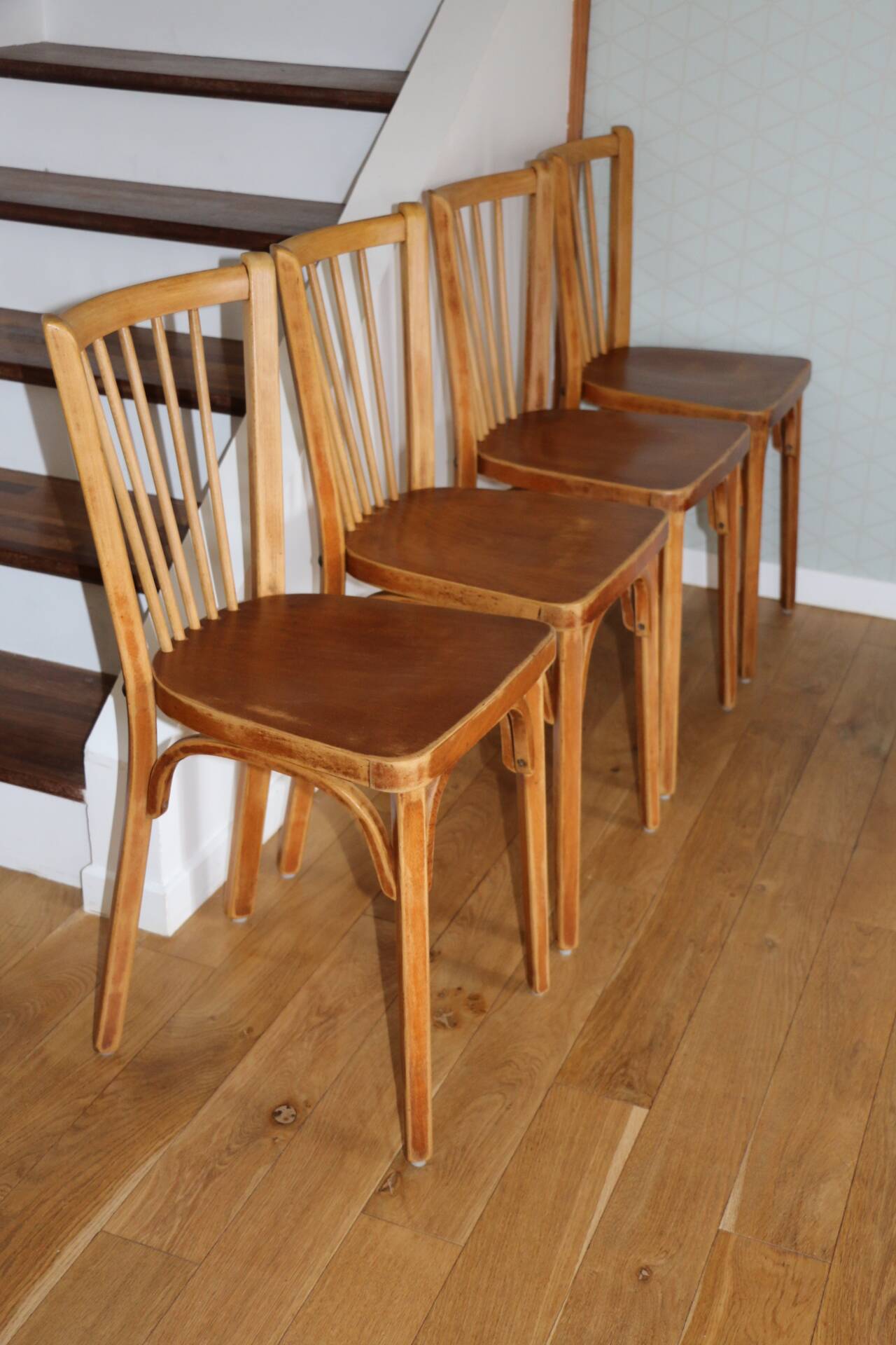 Set of 4 Baumann N°12 medium beech chairs