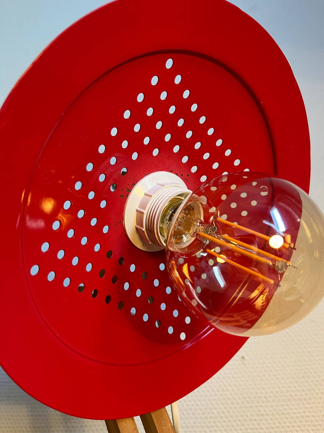 Wooden accordion wall lamp