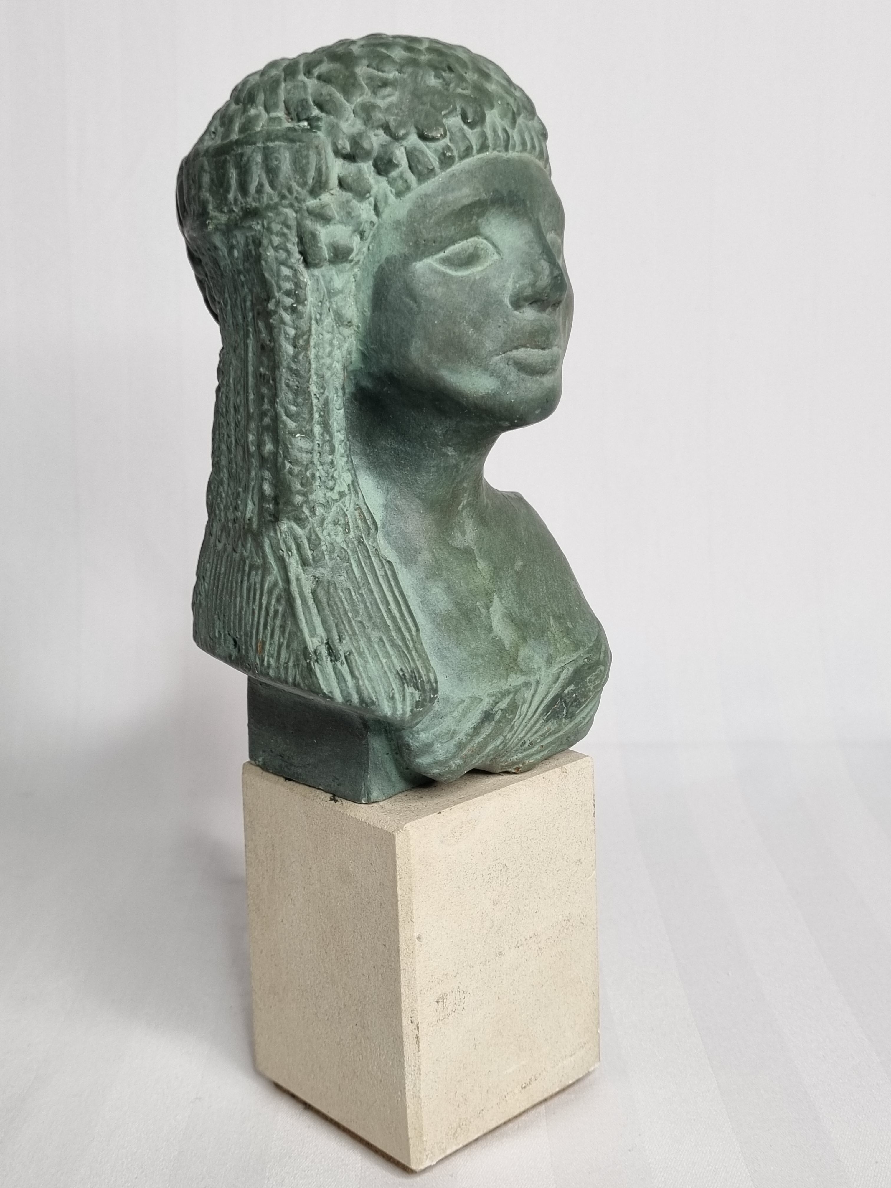 Bust of Maketaton, daughter of Nefertiti in patinated plaster in imitation of bronze, 24 cm