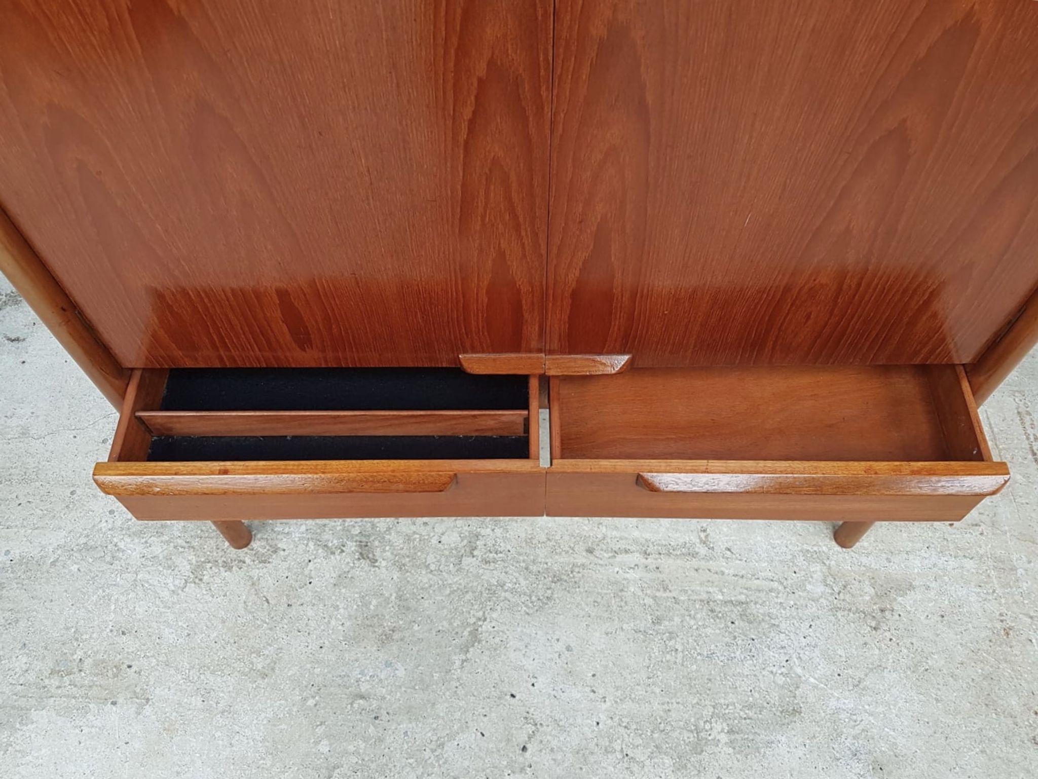 Md century Mcintosh bar cabinet