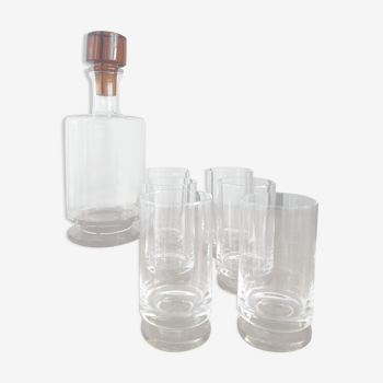 Liquor service in white and tinted glass, a decanter and its cap and six glasses