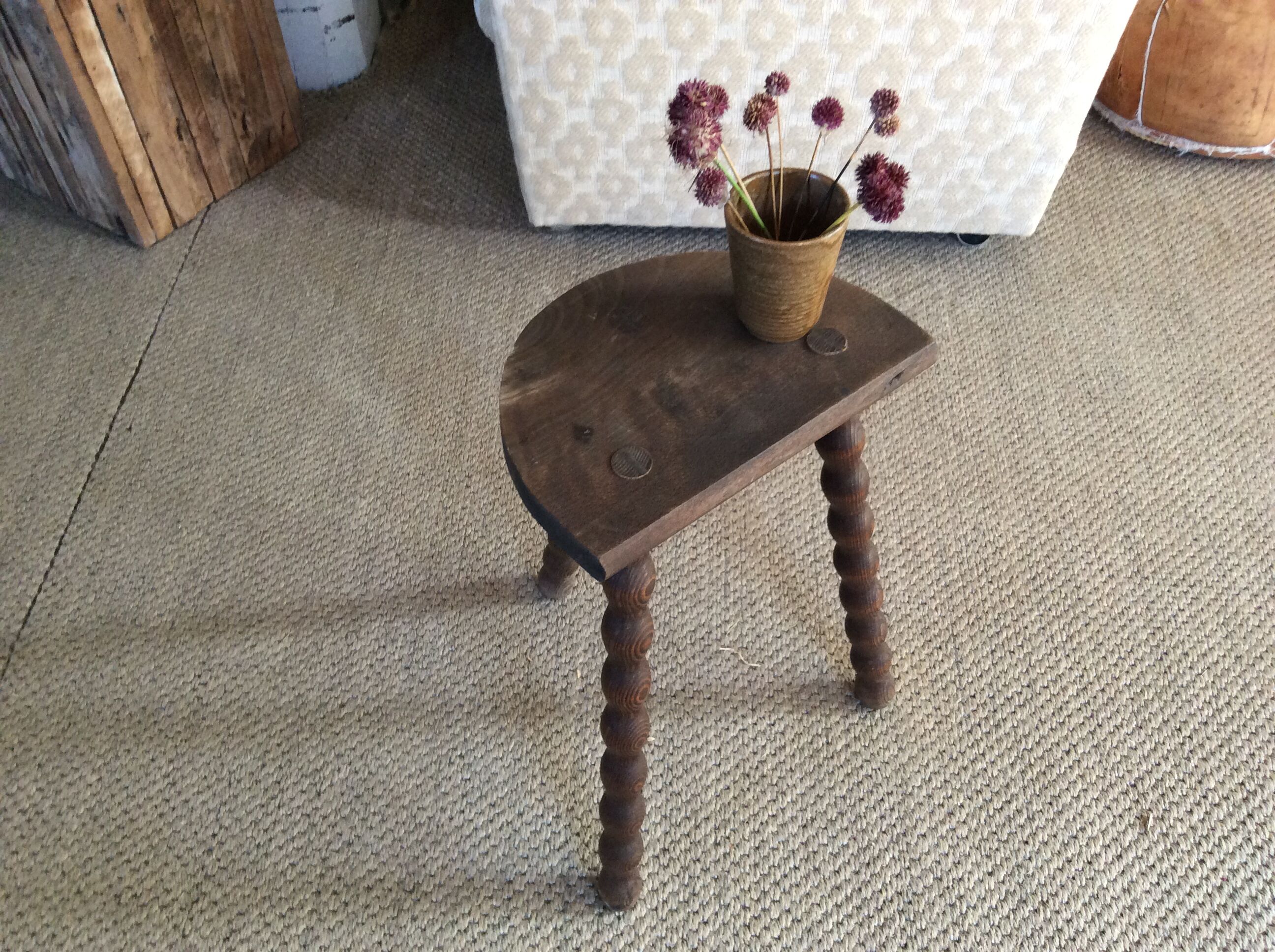 Tripod stool