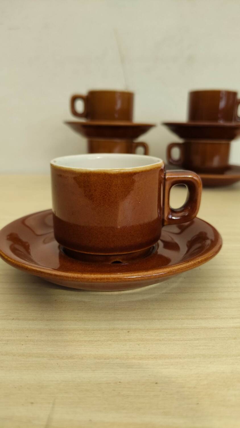5 tasses bistrot et leurs soucoupes