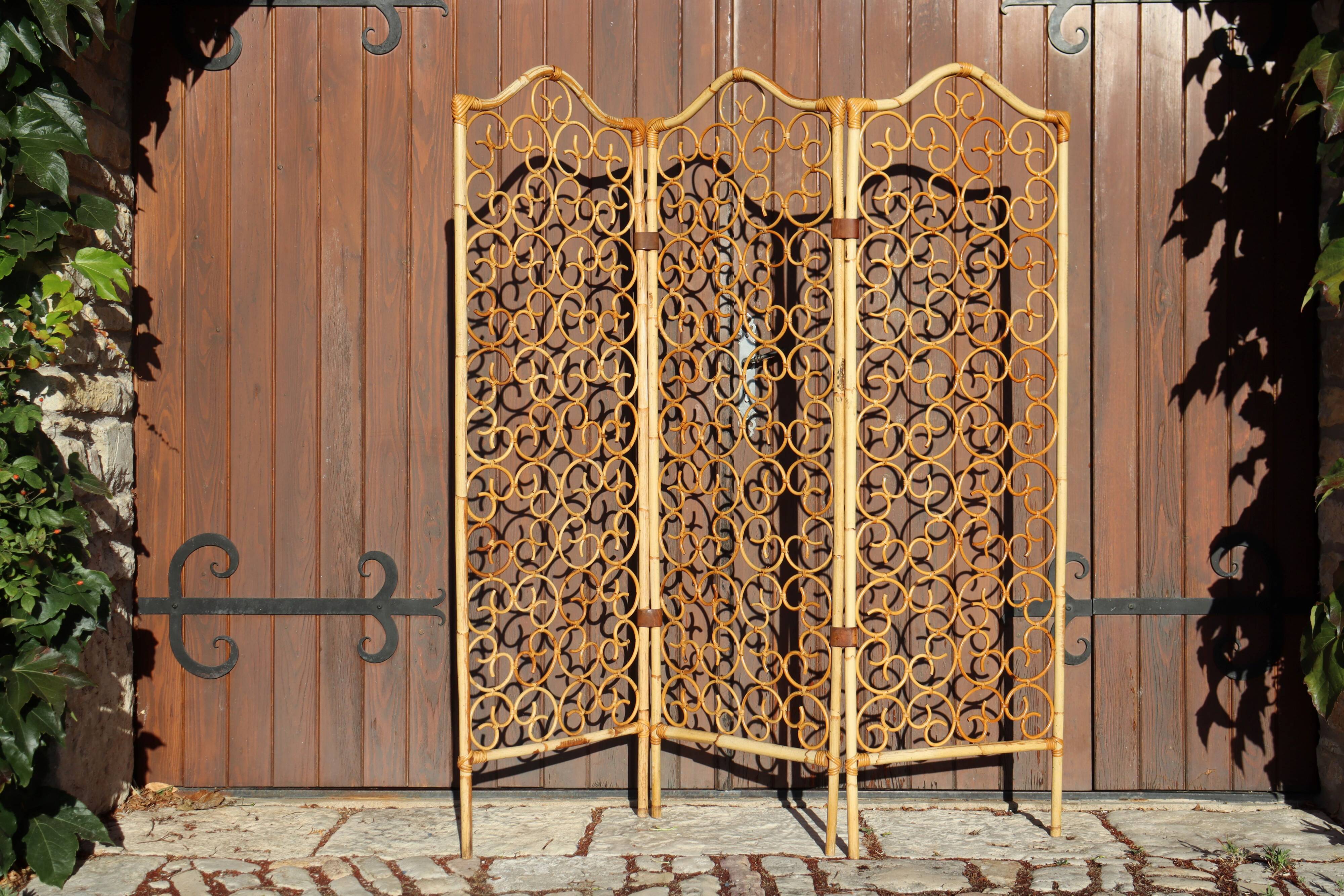 Italian rattan screen