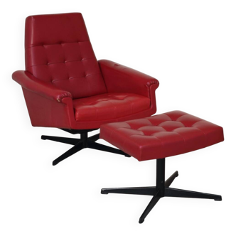 Fauteuil pivotant et repose pied en simili cuir rouge par Up Zavody 1970