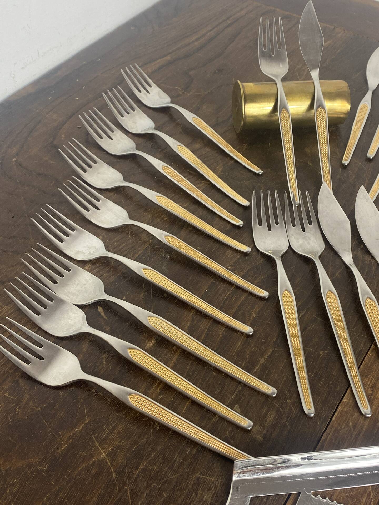 Fish cutlery set