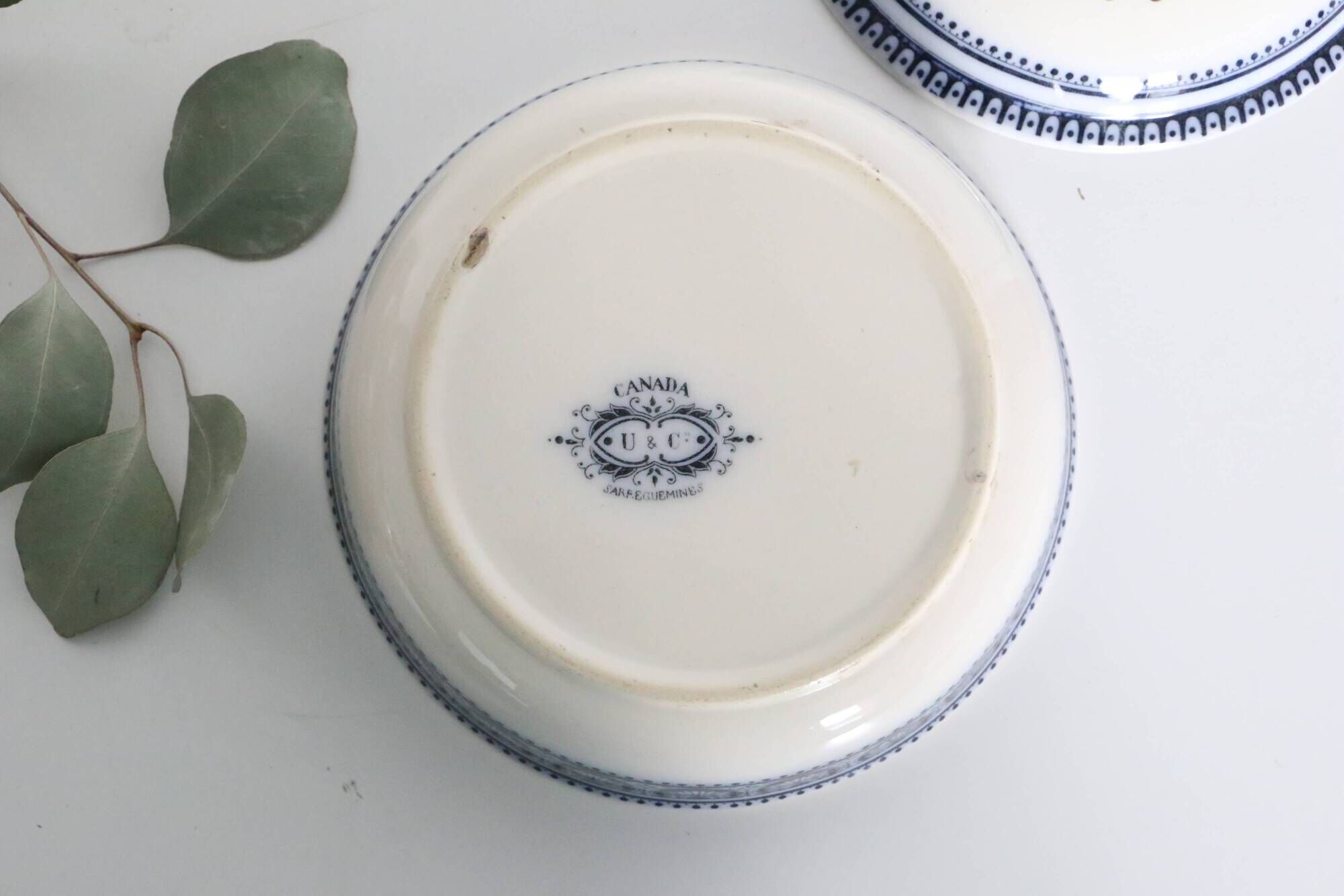 U&Cie Sarreguemines sponge holder, Terre de Fer, mid-19th century, French antique