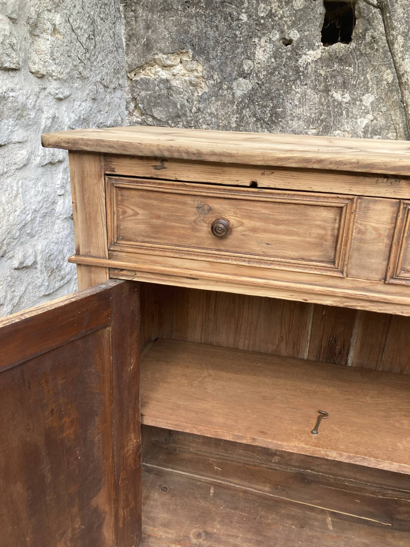 Old buffet