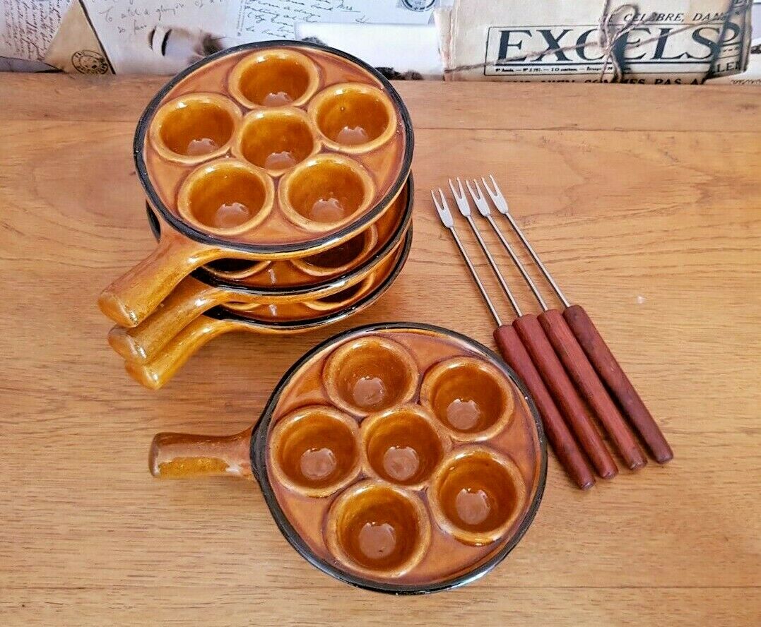 Set Of 4 Vintage French Escargot Snail Cook Pots 6 Snail Wells With Forks 3488
