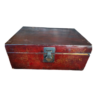 Leather trunk, Chinese antiquity