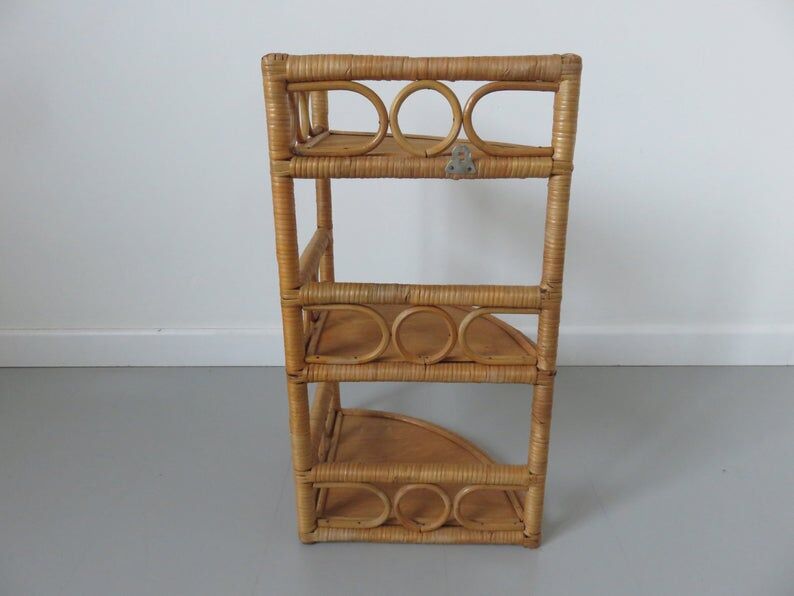 Wall angle shelf in rattan 60s 70s