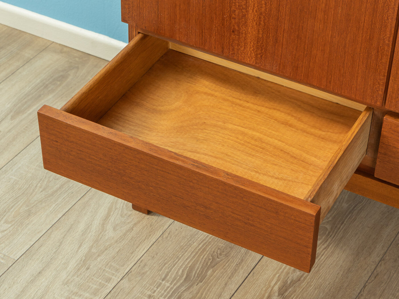 Commode des années 1960