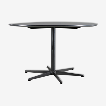 Table à manger d'Arne Jacobsen pour Fritz Hansen