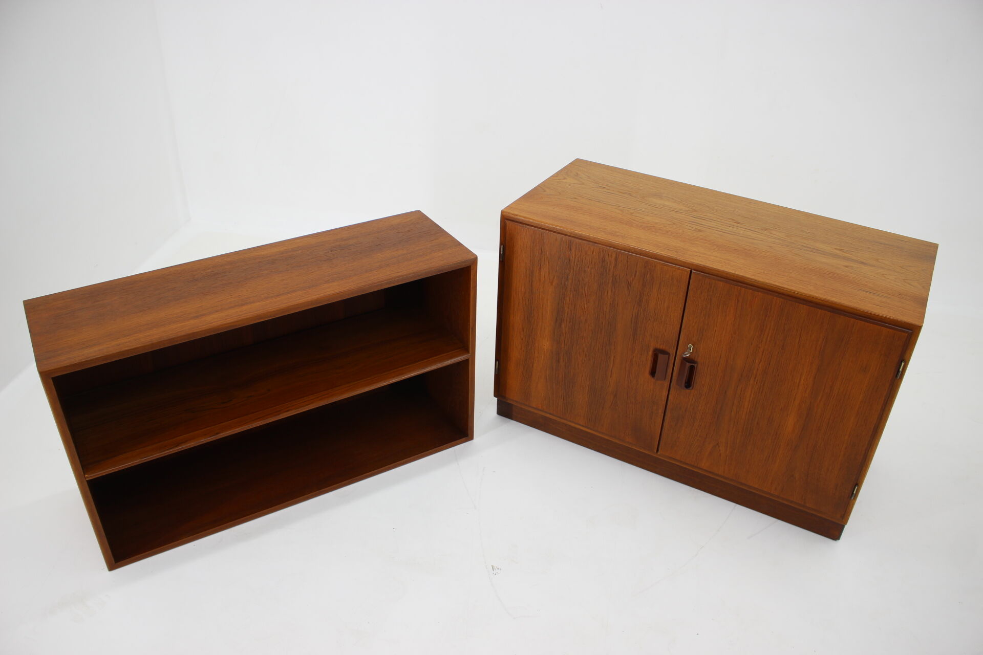 Danish teak bookcase by Børge Mogensen published by Soborg Möbler 1960s, Denmark