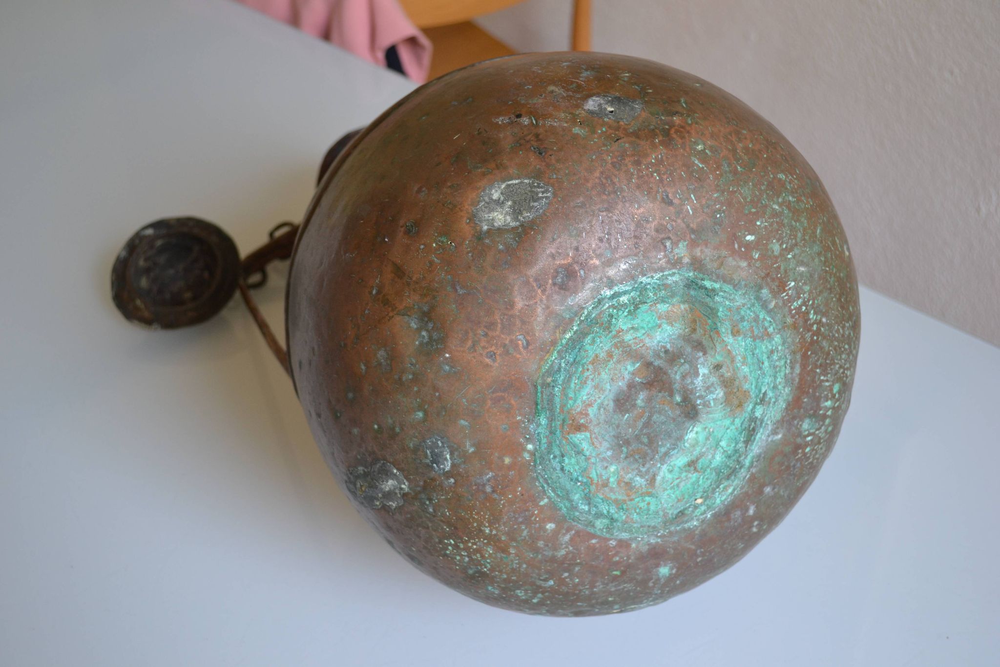 ancien grand coquemar en cuivre rouge