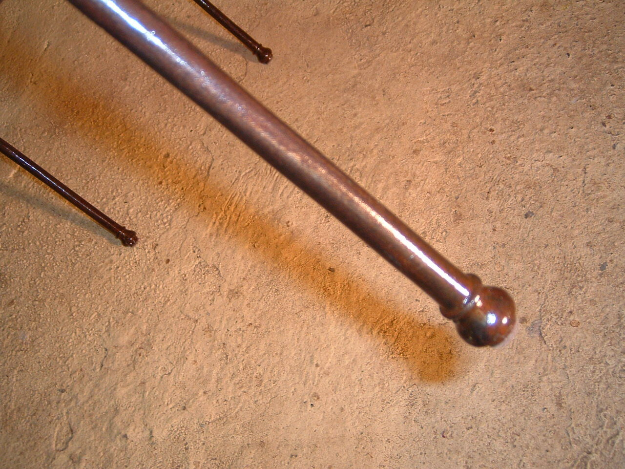 Console iron and wood