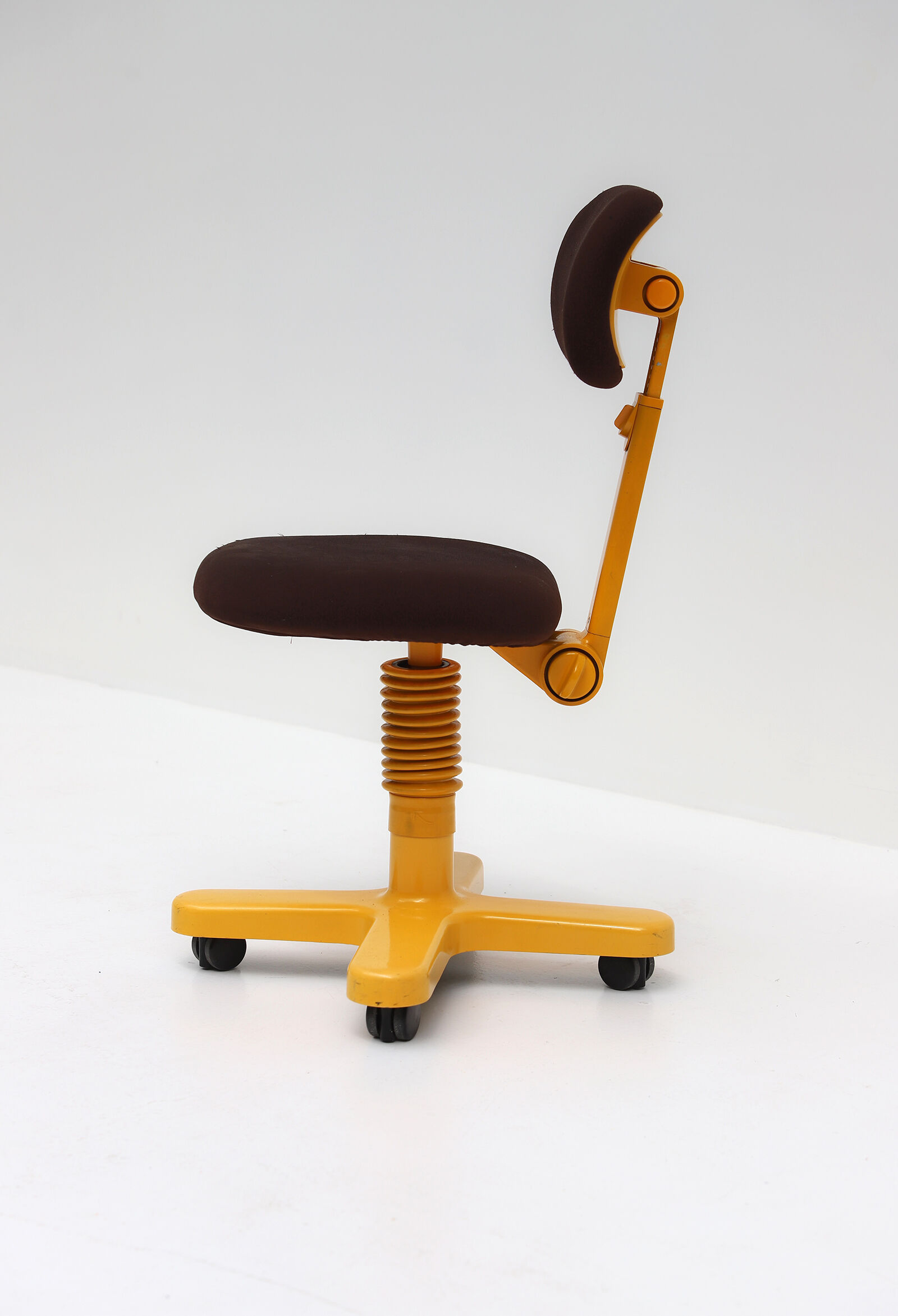 Desk chair 45 Syntesis by Ettore Sottsass for Olivetti