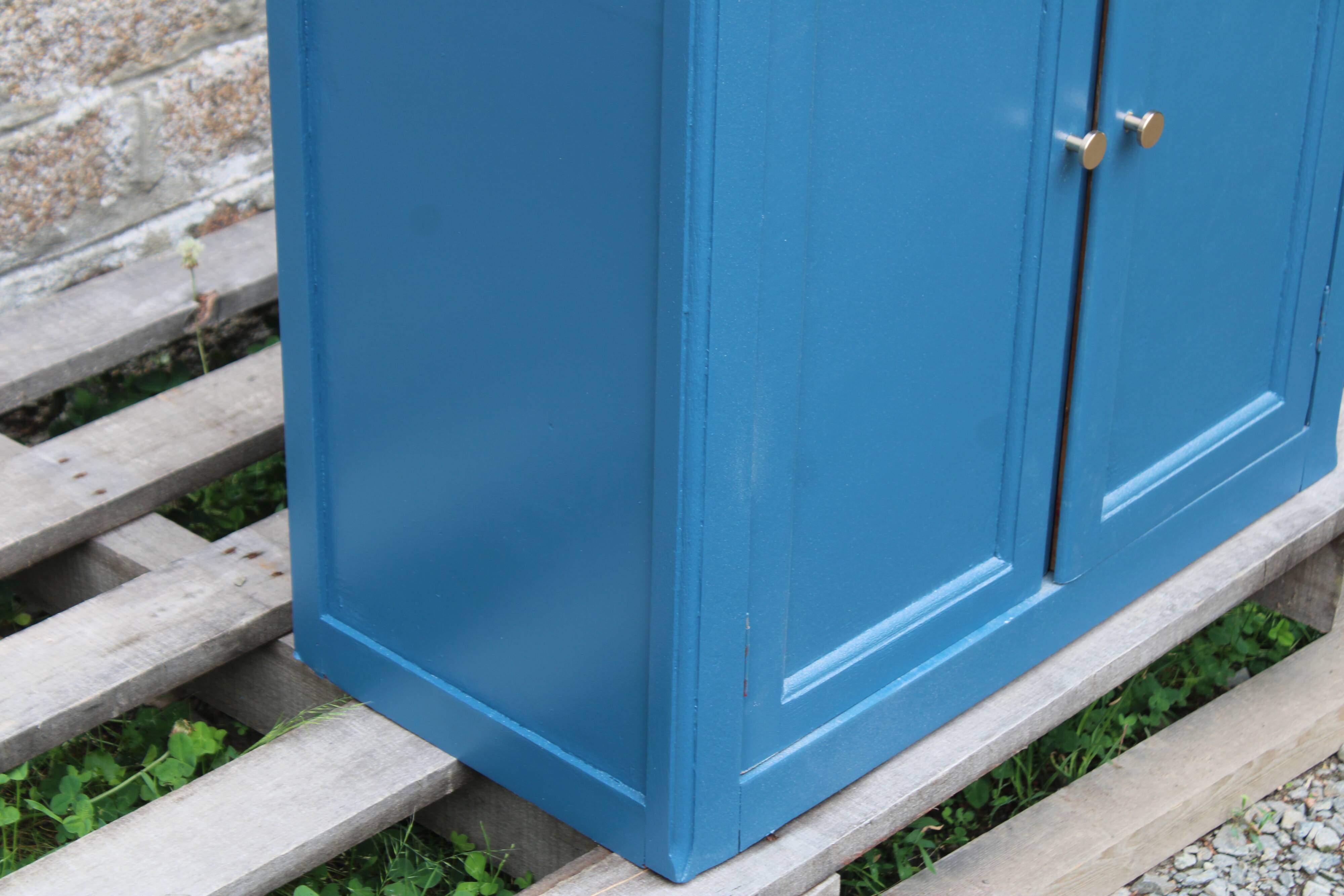 Vintage deep blue Parisian sideboard & natural wood top
