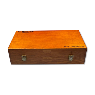 Wooden box