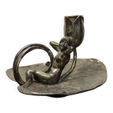 Water lily leaf thumb candle holder