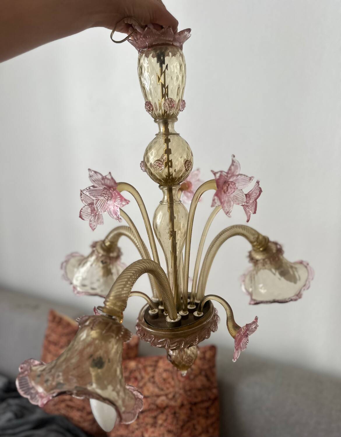 Murano glass chandelier Venetian flowers, circa 1950/1970 pink yellow