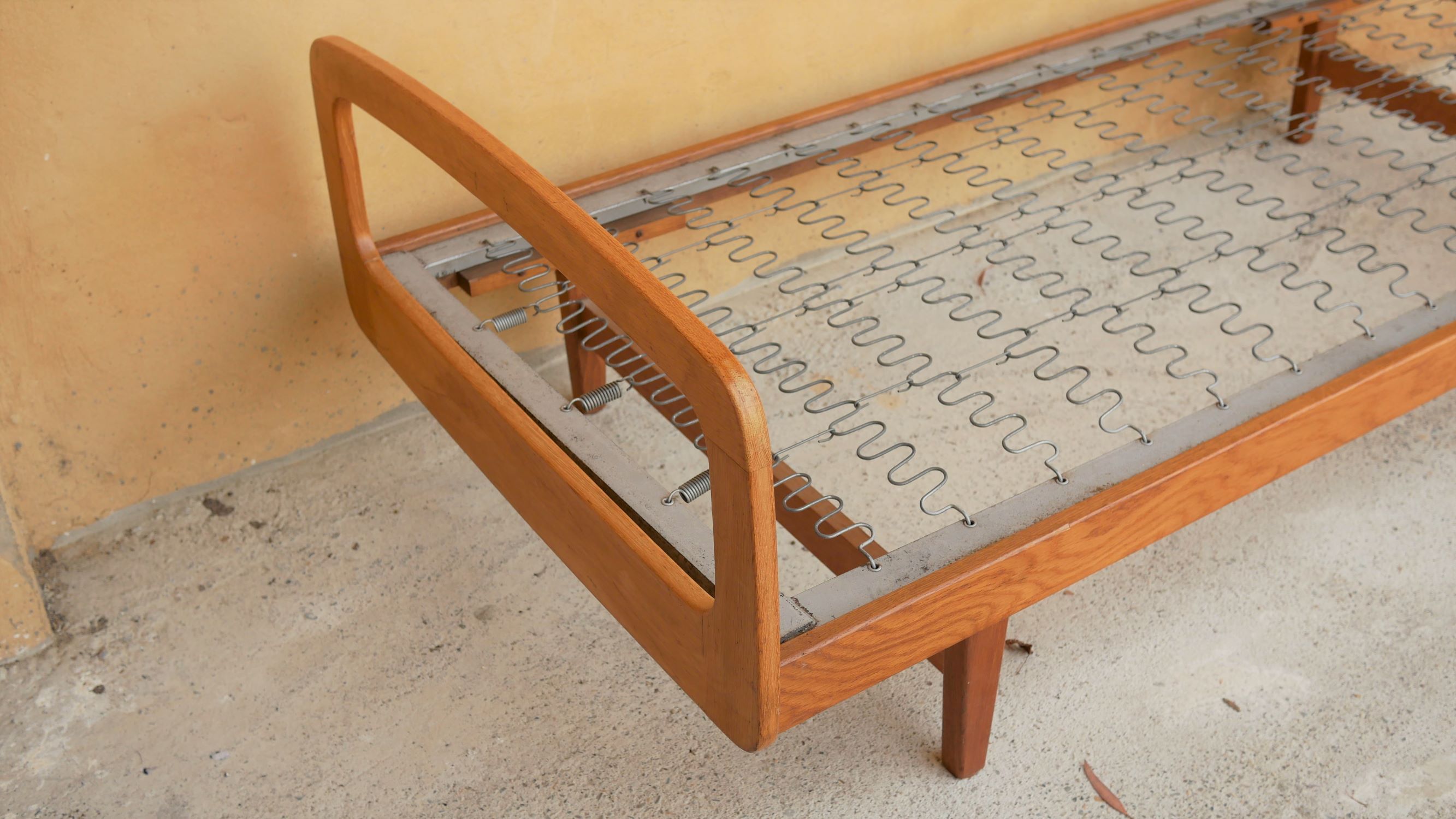 Daybed by J. Hauville for Bema editions