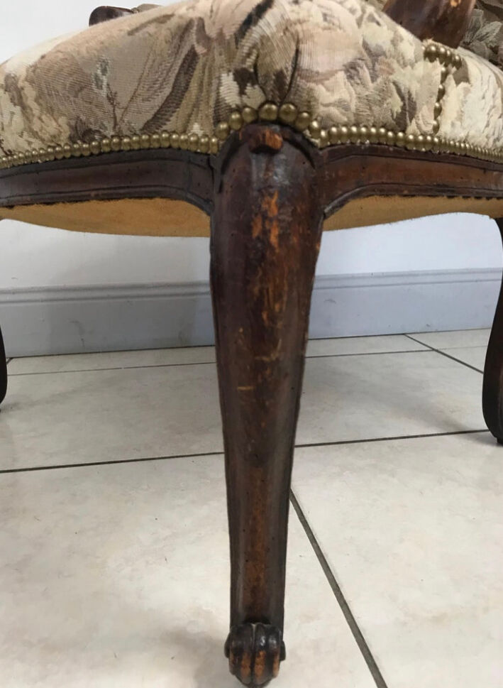 Louis XV vintage cabriolet armchair "à la Reine", 18th century