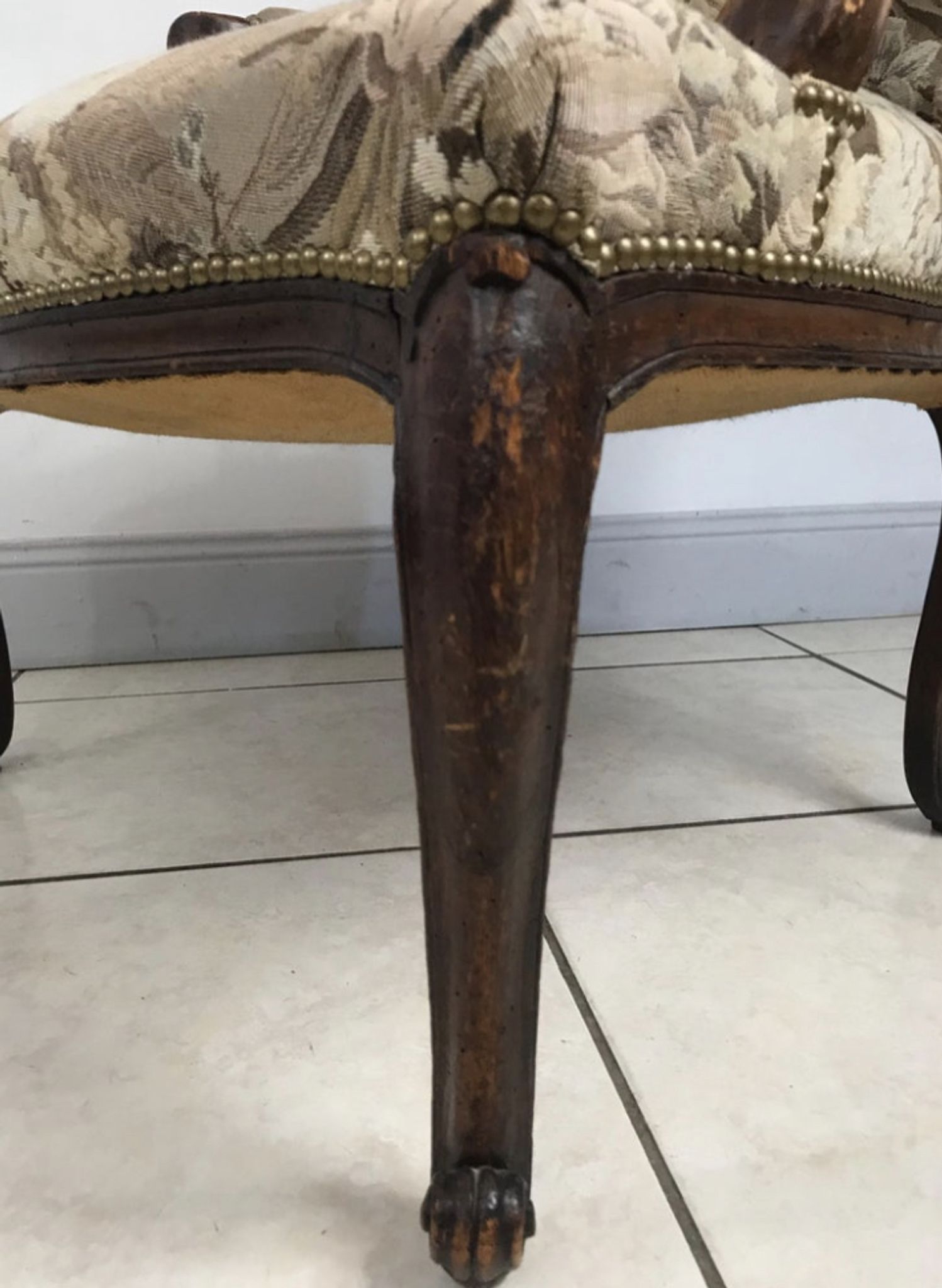 Louis XV vintage cabriolet armchair "à la Reine", 18th century