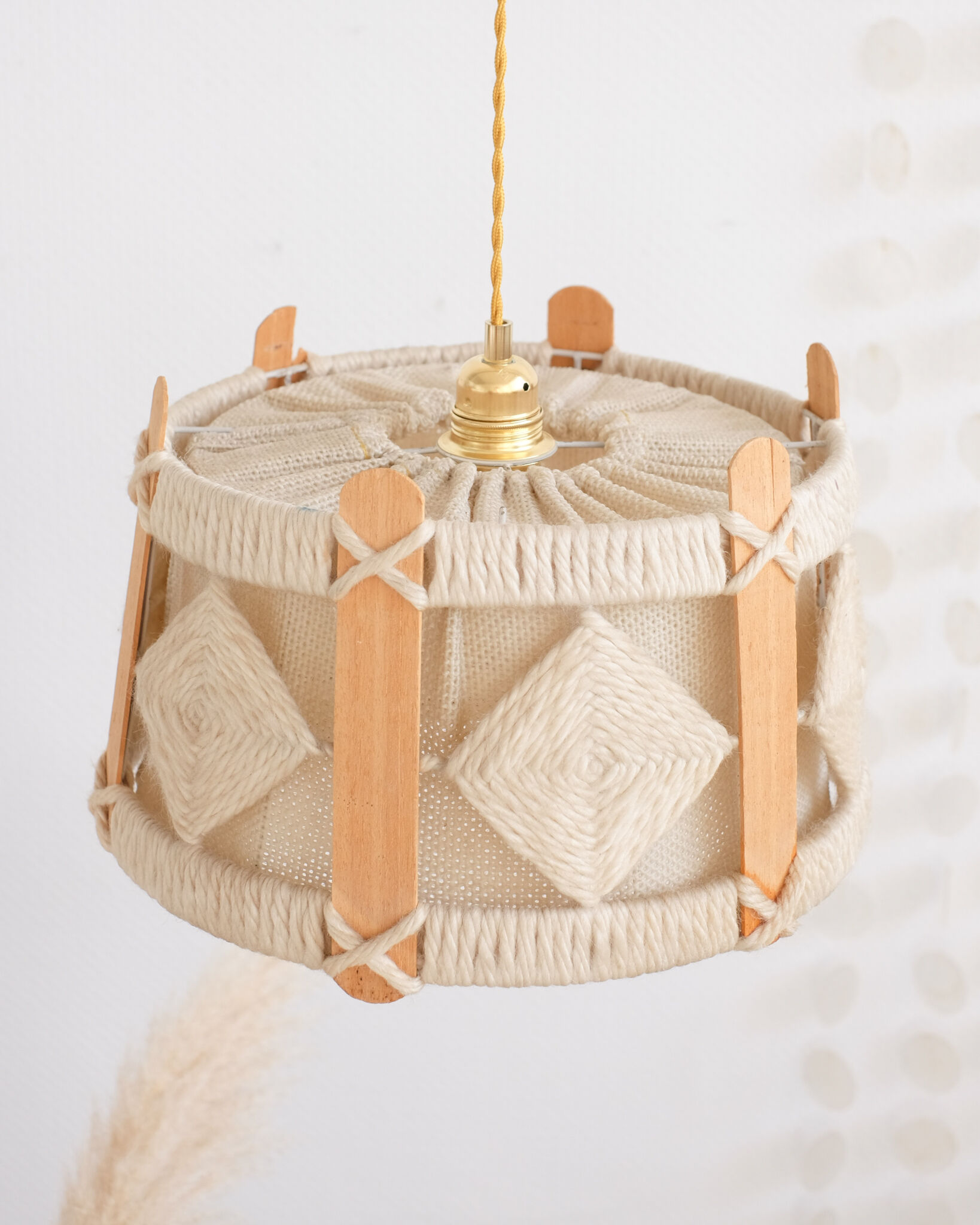 Vintage pendant lamp in wood and wool