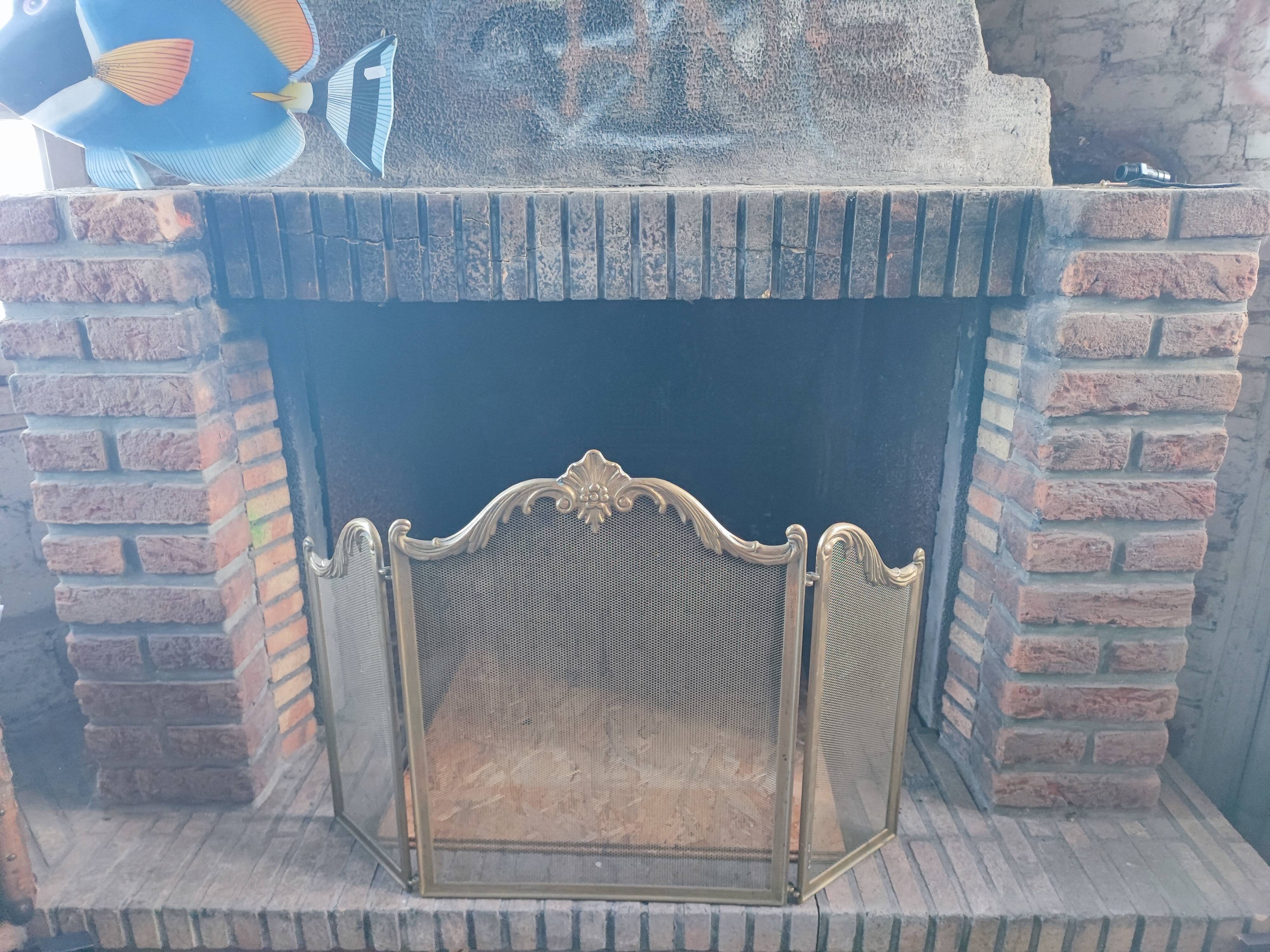 Louis XV style firewall