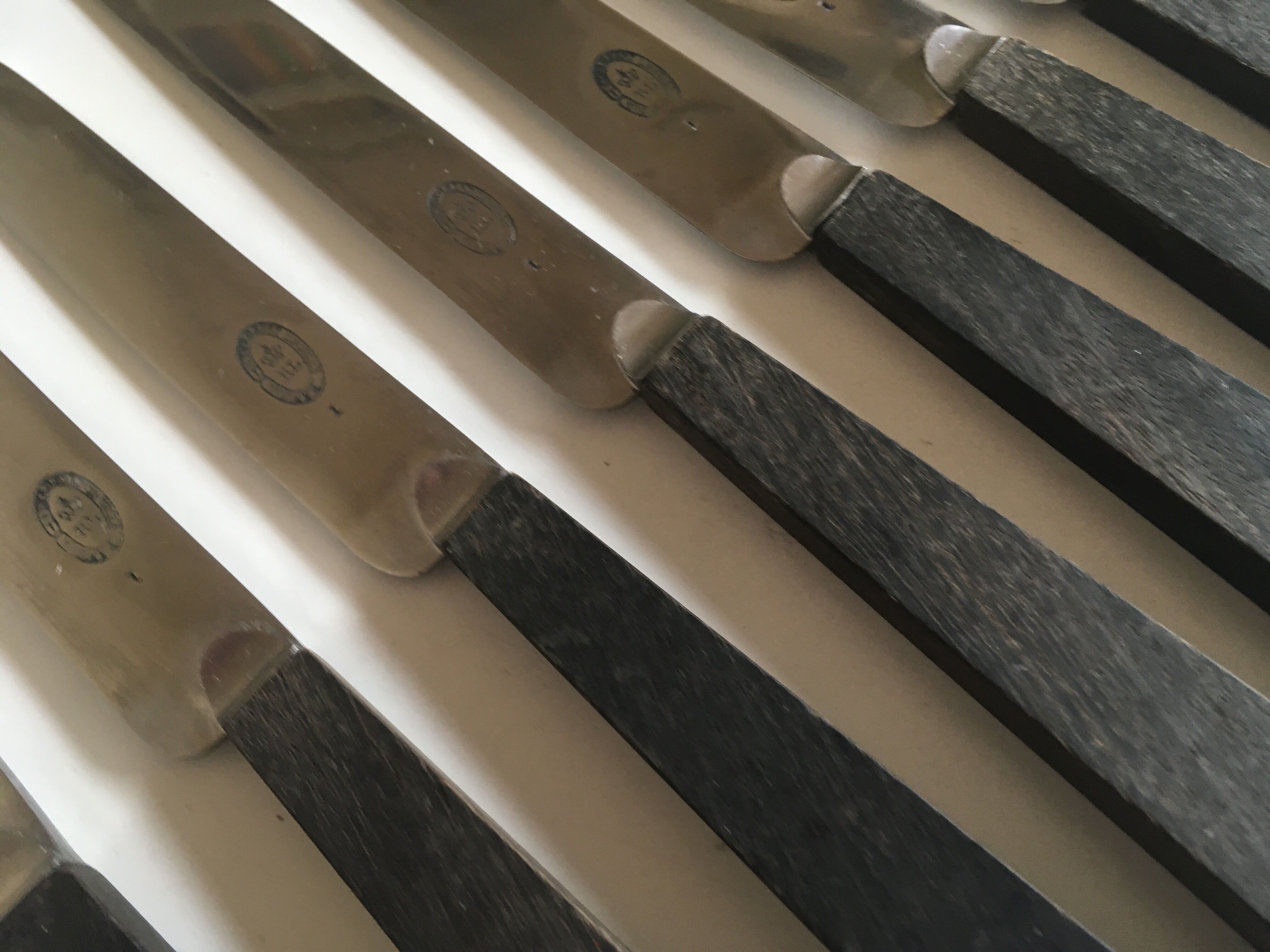 Set of 8 Art Deco knives in rosewood Robert Linzeler Paris