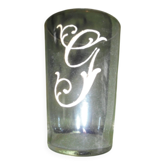 1 enamelled glass, (G)