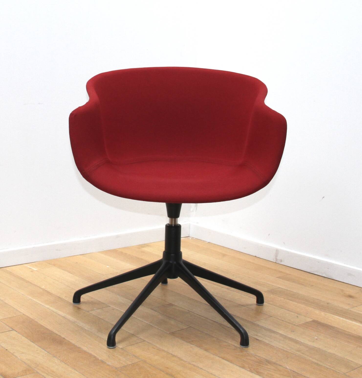 Bai office armchair, Onderrata