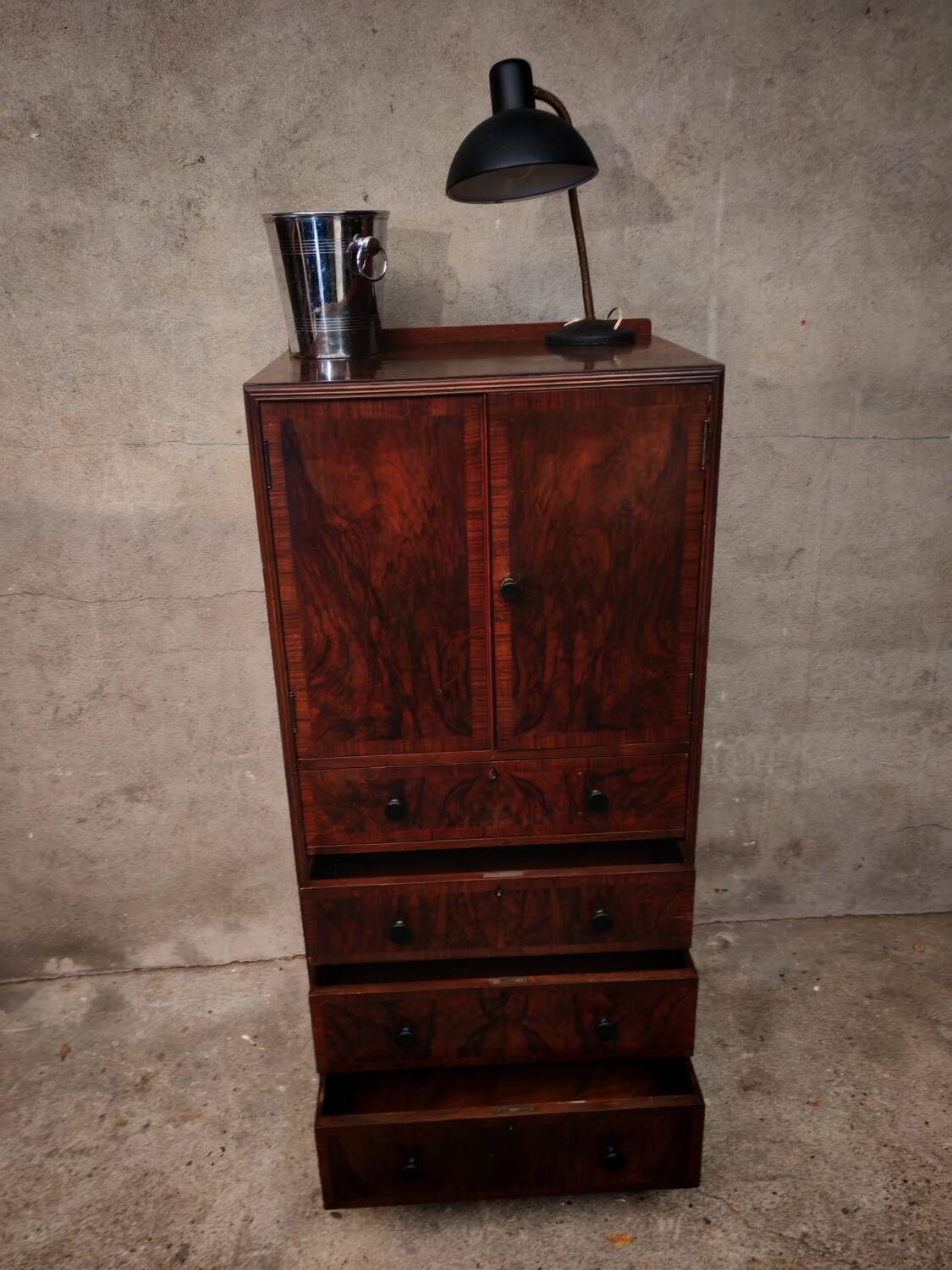 Mahogany chest of drawers Maple & Co