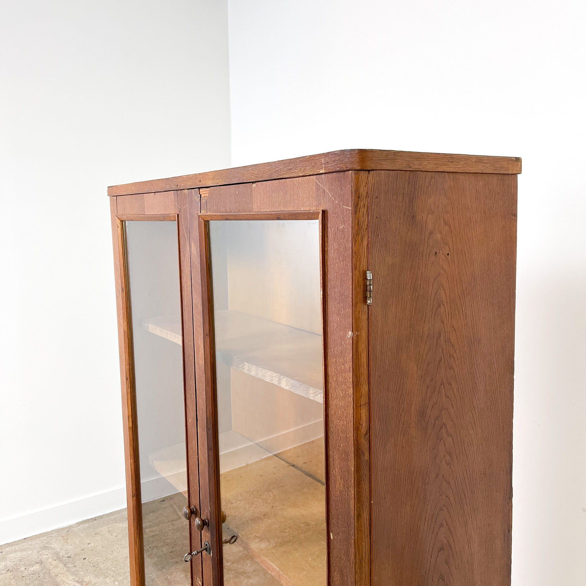 Vitrine de laboratoire scolaire en bois vintage