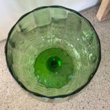 Vase en verre soufflé vert