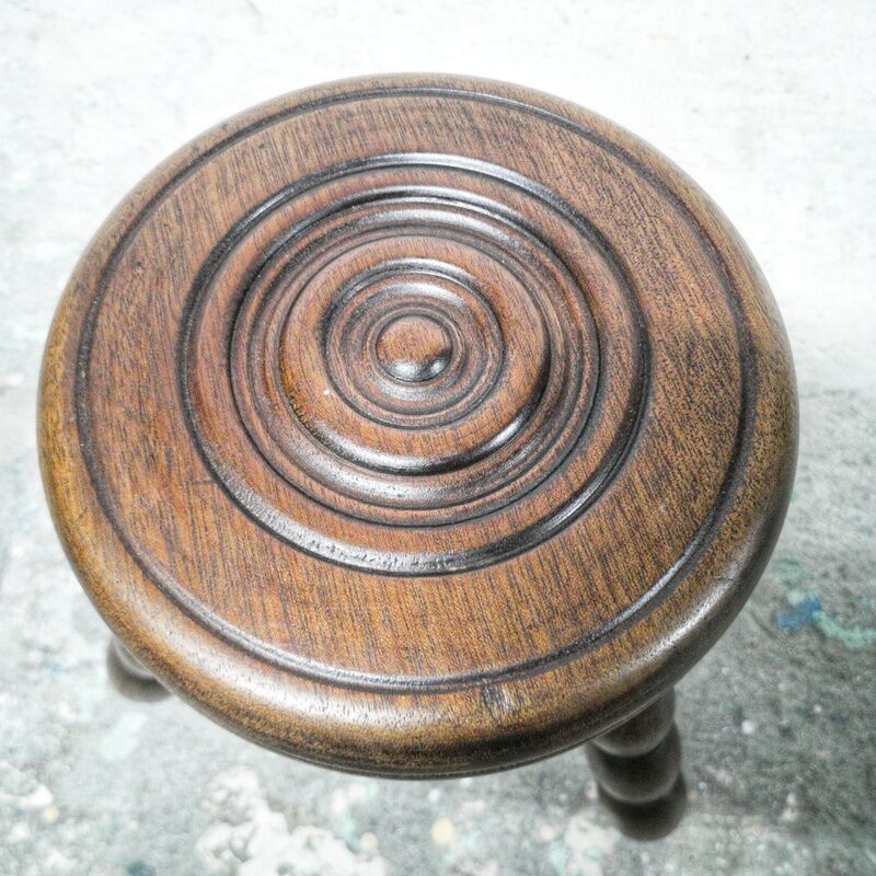 Tripod wooden turned stool