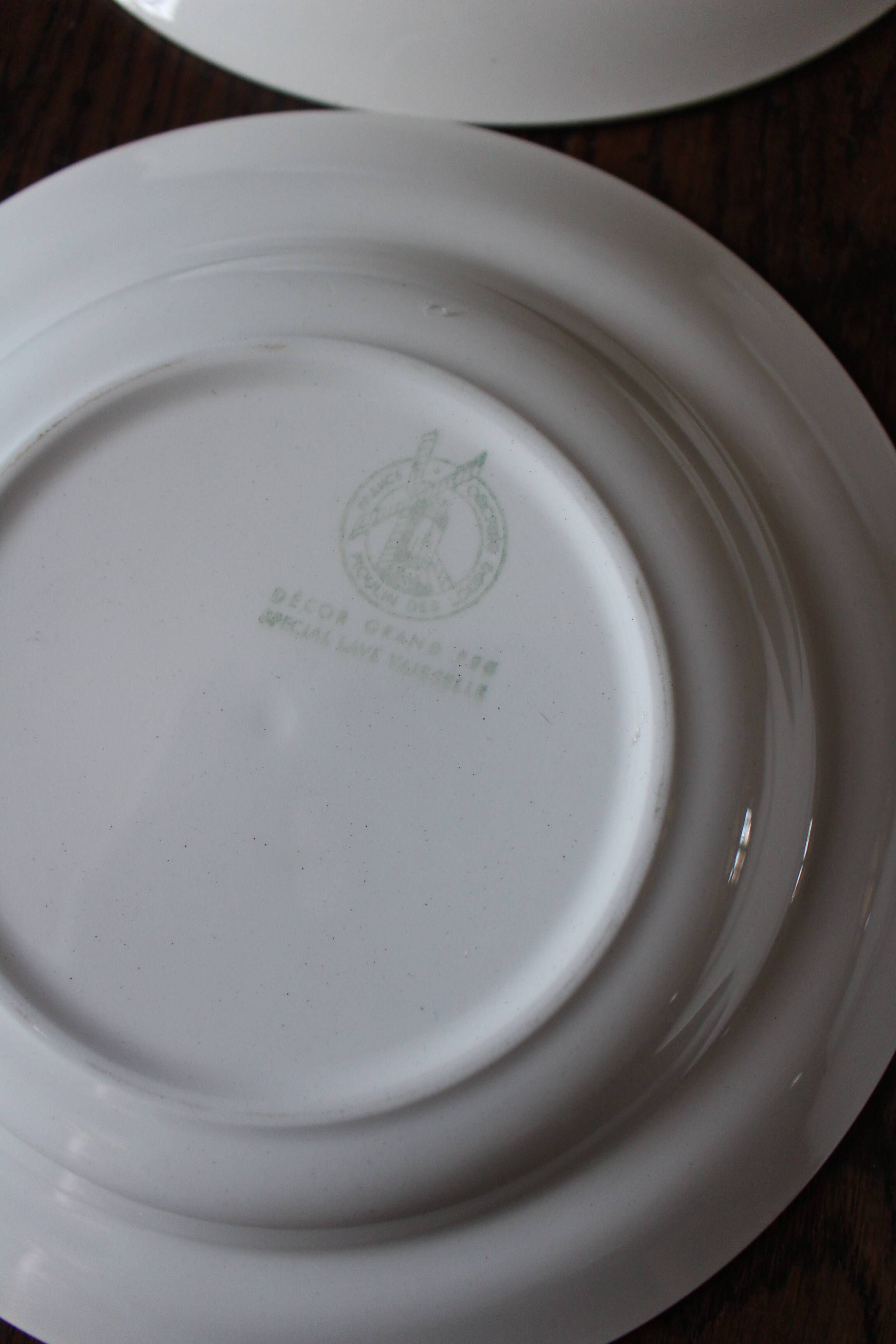 A set of 4 green Scottish soup plates Moulin des Loups Vintage