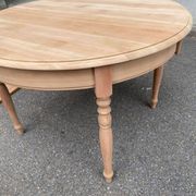 Round extendable dining table Louis Philippe stripped in solid cherry wood 1